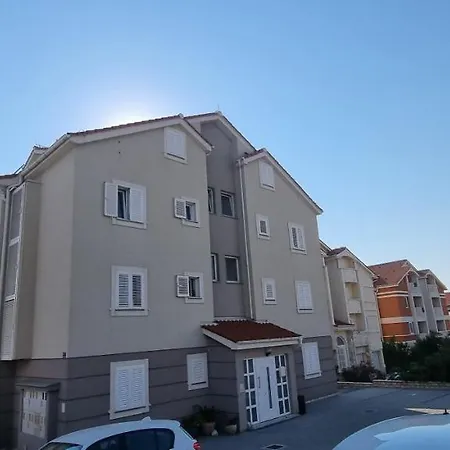 Florena Novalja Exterior photo