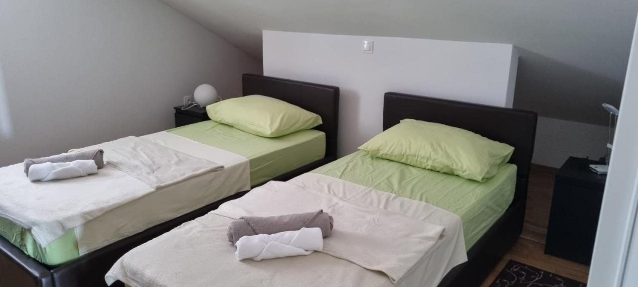 Florena Apartment