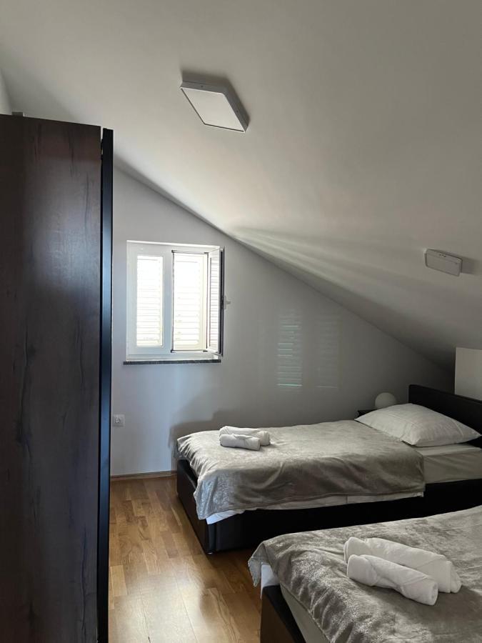 Florena Apartment