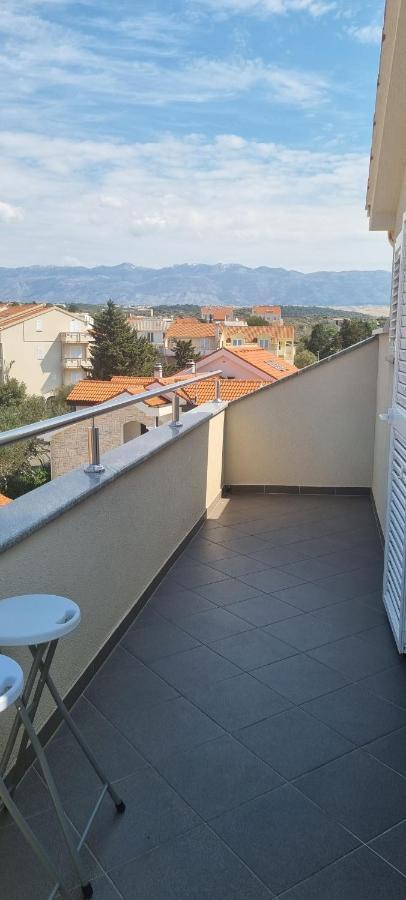 Florena Apartment Novalja